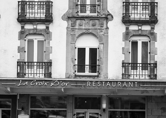 La Croix D\'Or Logis Hotels
